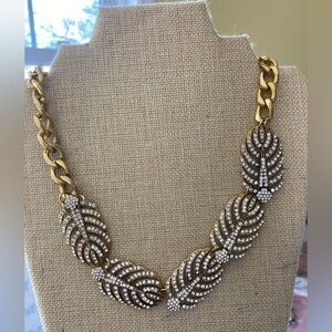 Feathers‎ with Crystal Statement Necklace